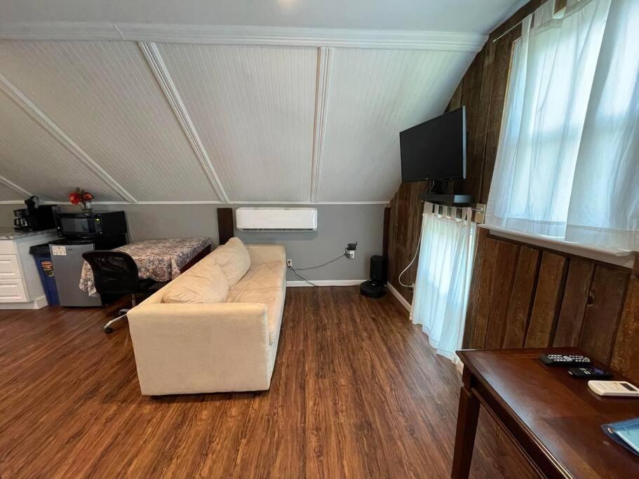 Eden Farm: Private Studio Minutes From Salisbury 외부 사진